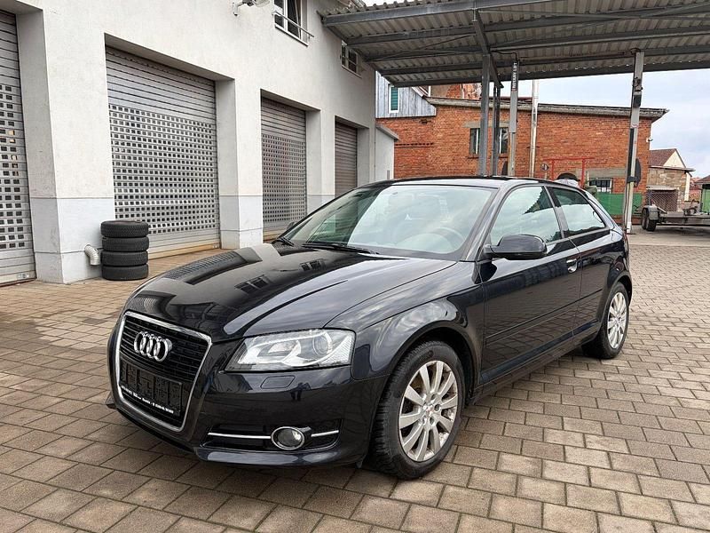 Gebraucht Audi A3 Ambition 125 PS (91 kW) 2011 Schwarz Kleinwagen