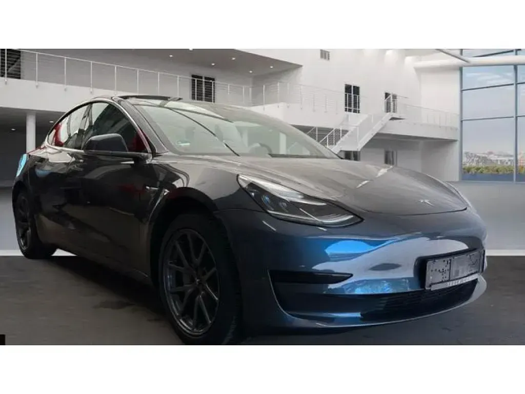 Occasion Tesla Model 3 Standard Range Plus 239 kW (325 ch) 2019 Noir Berline