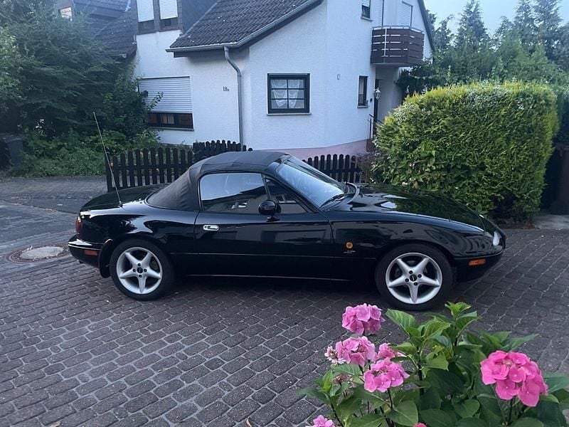 Gebraucht Mazda MX5 90 PS (66 kW) 1995 Schwarz Cabrio