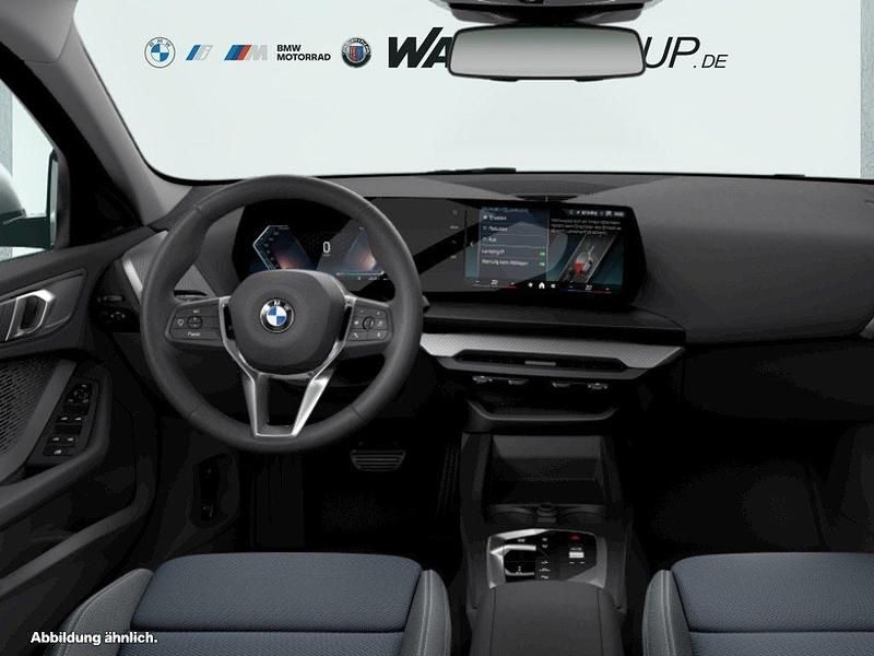 Neu BMW 120 Performance 170 PS (125 kW) 2025 Weiß Kleinwagen