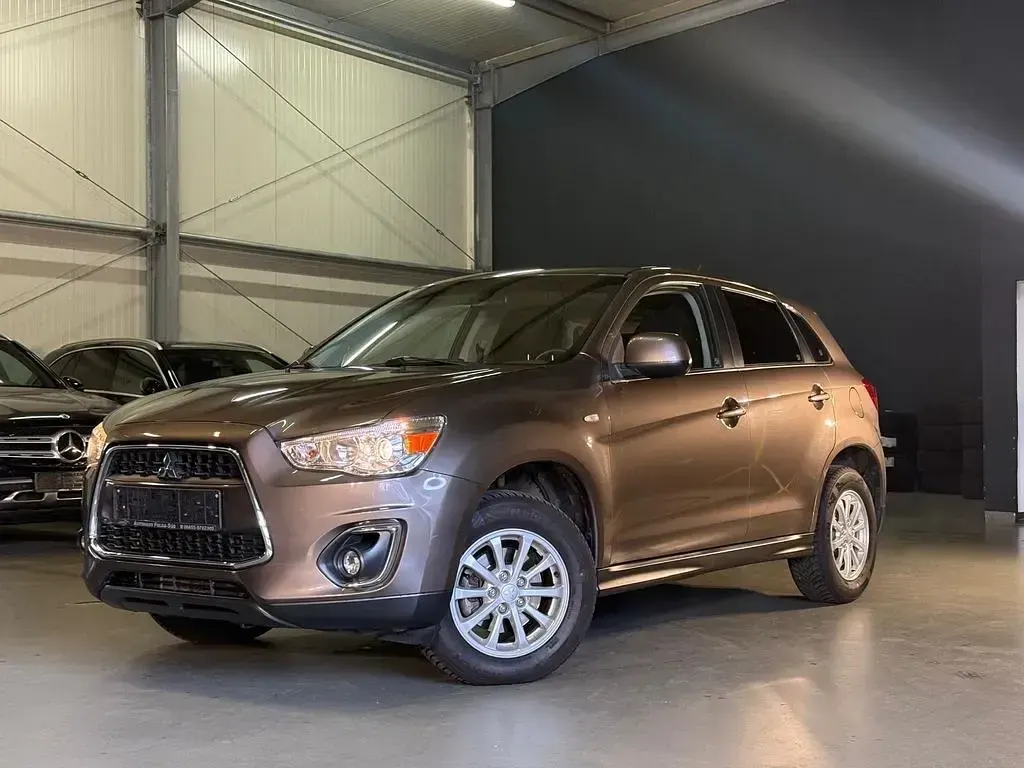 Gebraucht Mitsubishi ASX Invite 150 PS (110 kW) 2014 Braun SUV