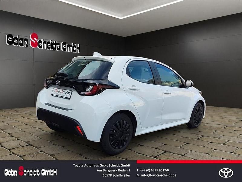 Gebraucht Toyota Yaris Comfort 72 PS (52 kW) 2022 Weiß Limousine