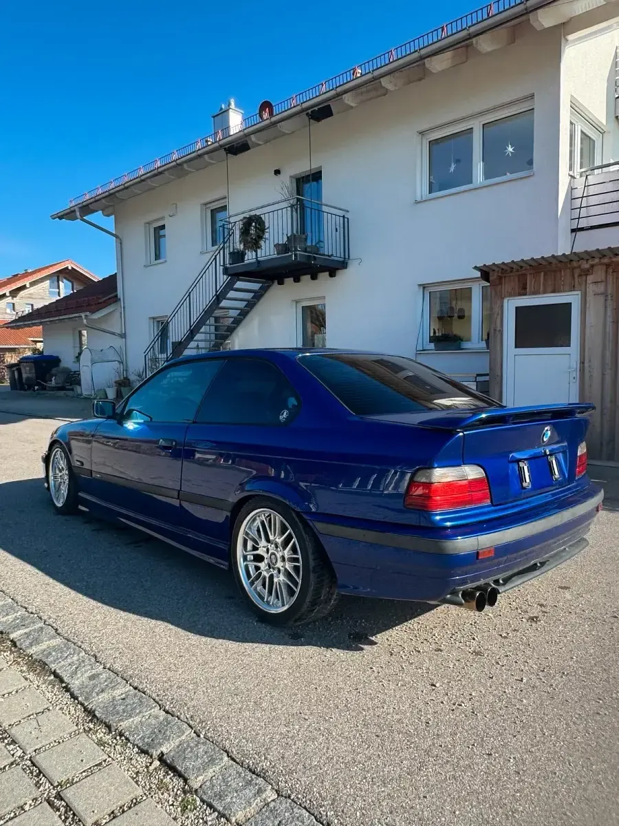 Gebraucht BMW 320 150 PS (110 kW) 1996 Blau Coupé