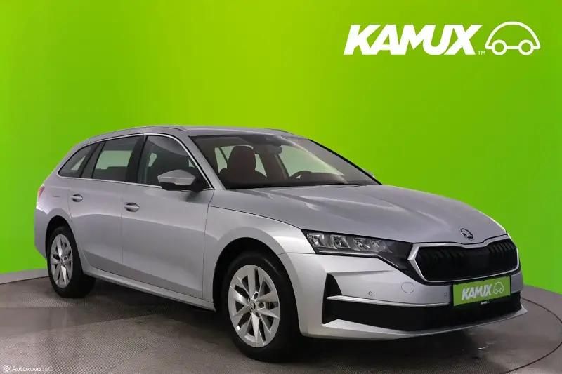 Silber / grau Gebraucht 2024 Skoda Octavia Kombi | 27.500 € (Superpreis) - Bild 1/4