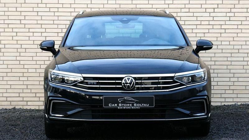 Gebraucht VW Passat GTE 218 PS (160 kW) 2020 Deepblack perleffekt Kombi