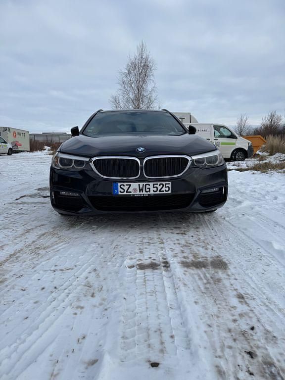 Gebraucht BMW 525 Performance 231 PS (169 kW) 2018 Schwarz Kombi