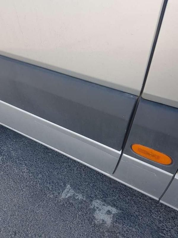 Second-hand Mercedes Sprinter 143 CP (105 kW) 2017 Argintiu Van