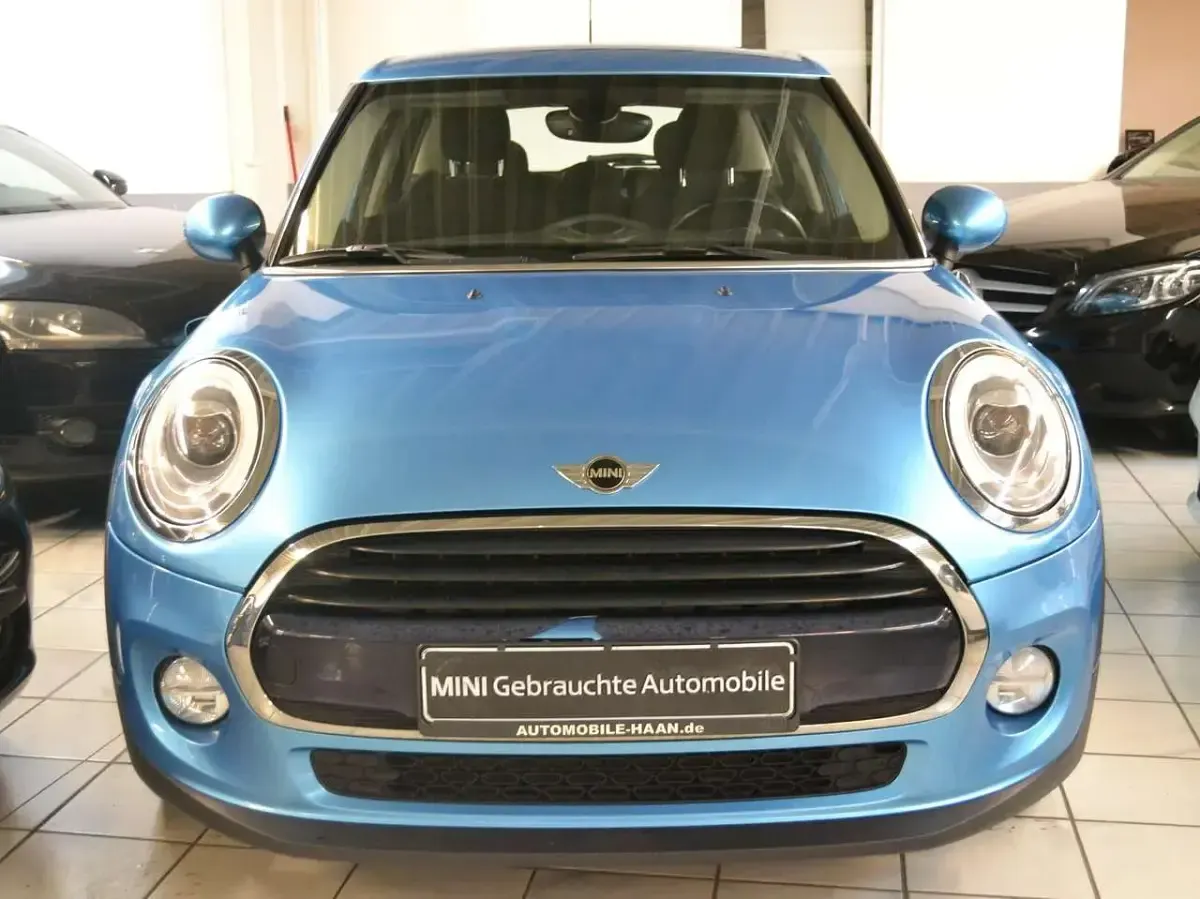Usata Mini Cooper D 116 CV (85 kW) 2016 Blu Utilitaria