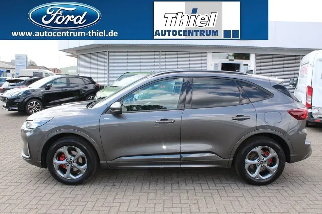 Neu Ford Kuga ST-Line X 186 PS (136 kW) 2025 Grau SUV