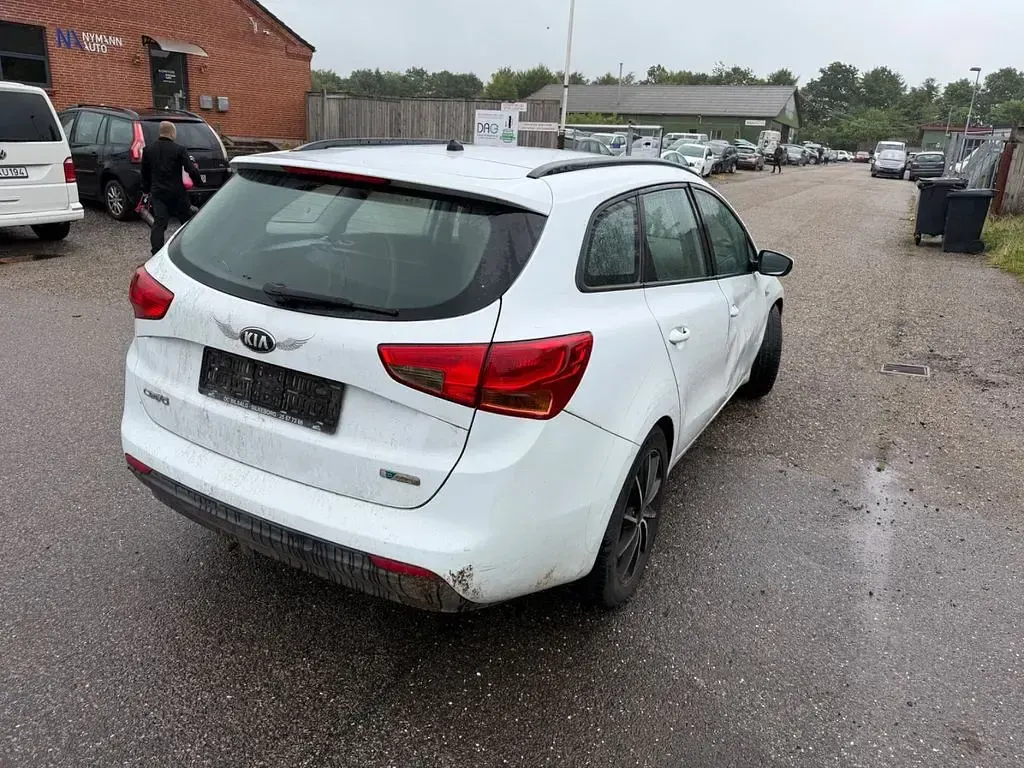 Gebraucht Kia Ceed Sportswagon Spirit 128 PS (94 kW) 2014 Kombi