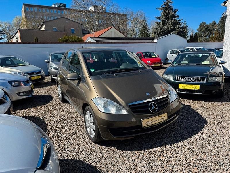 Gebraucht Mercedes A160 95 PS (69 kW) 2010 Braun Kleinwagen