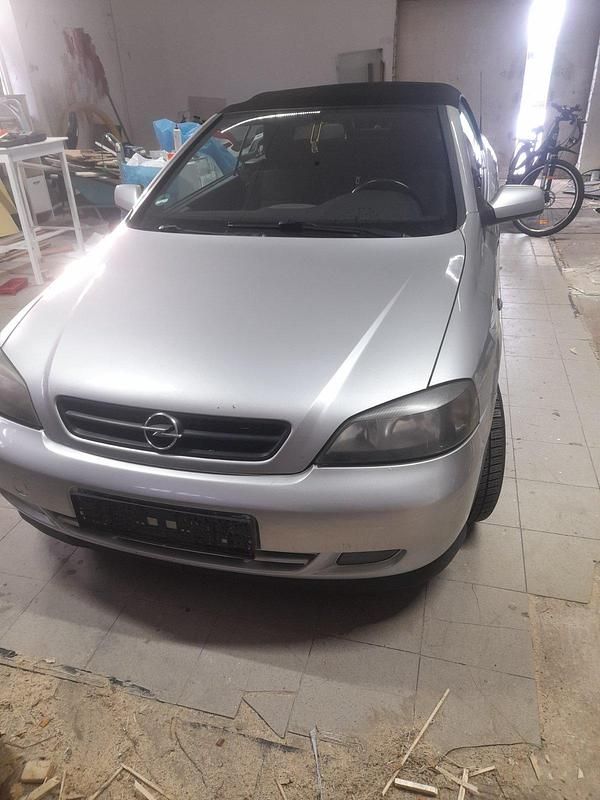 Gebraucht Opel Astra Cabriolet 125 PS (91 kW) 2003 Silber Cabrio