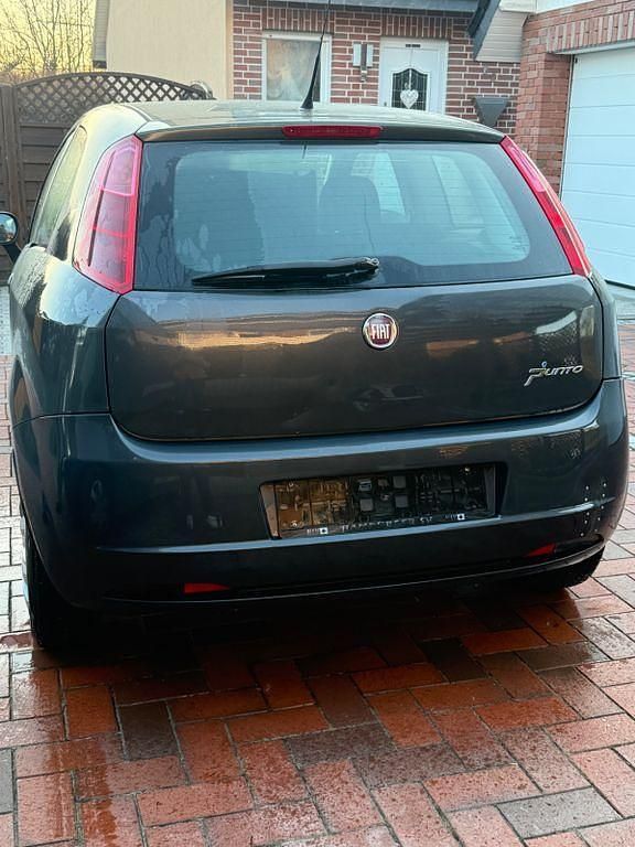 Gebraucht Fiat Punto 65 PS (47 kW) 2009 Grau Kleinwagen