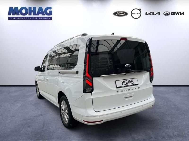 Gebraucht Ford Tourneo Titanium 122 PS (89 kW) 2022 Frozen white Van / Kleinbus