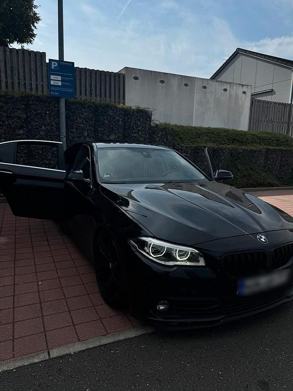 Schwarz Gebraucht 2014 BMW 530 M Sport Limousine | 11.000 € (Guter Preis) - Bild 1/4
