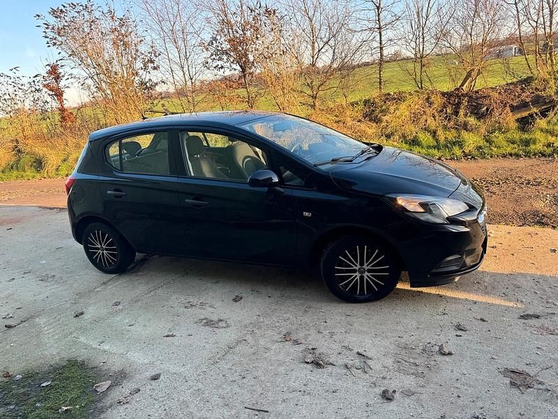 Gebraucht Opel Corsa 69 PS (50 kW) 2017 Schwarz Kleinwagen