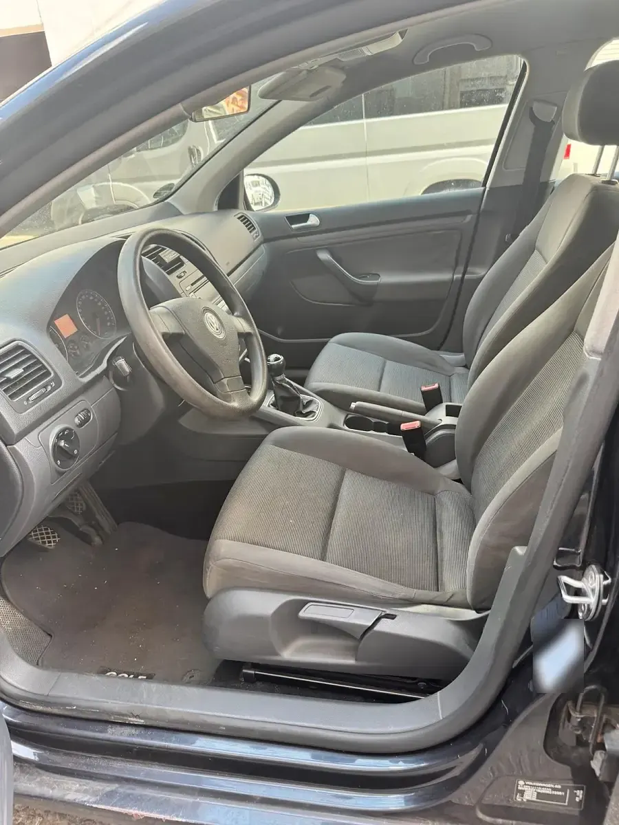 Gebraucht VW Golf V 102 PS (75 kW) 2008 Schwarz Kleinwagen