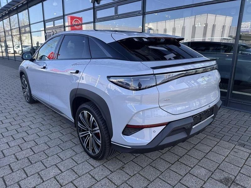 Neu BYD Sealion 7 389 kW (530 PS) 2026 Grau SUV