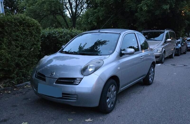 Silber Gebraucht 2005 Nissan Micra Kleinwagen | 1.980 € (Fairer Preis) - Bild 1/4