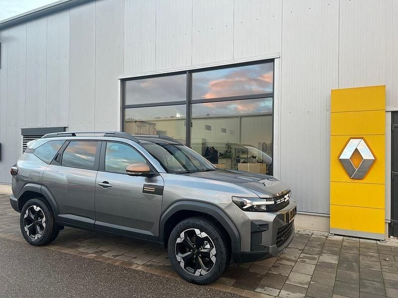 Grau Neu 2025 Dacia Bigster Extreme SUV | 34.430 € (Fairer Preis) - Bild 1/4