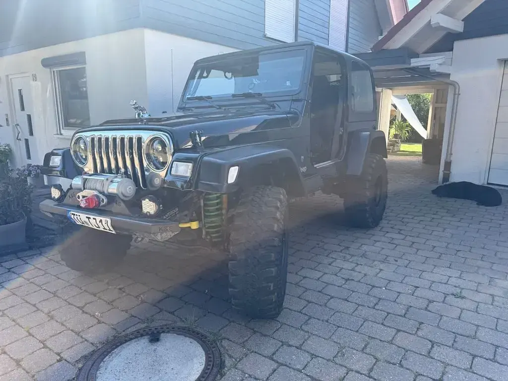 Gebraucht Jeep Wrangler Sport 177 PS (130 kW) 2001 Schwarz SUV