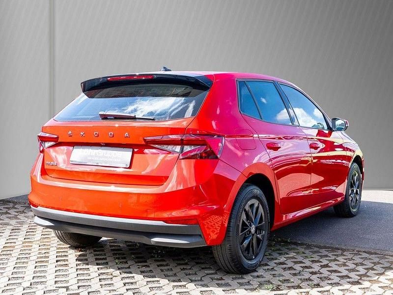 Gebraucht Skoda Fabia Selection 95 PS (69 kW) 2023 Rot Kleinwagen