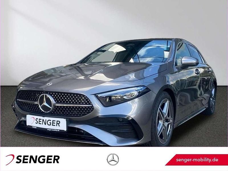 Lack mountaingrau Gebraucht 2025 Mercedes A200 AMG Limousine | 37.480 € (Teuer) - Bild 1/4