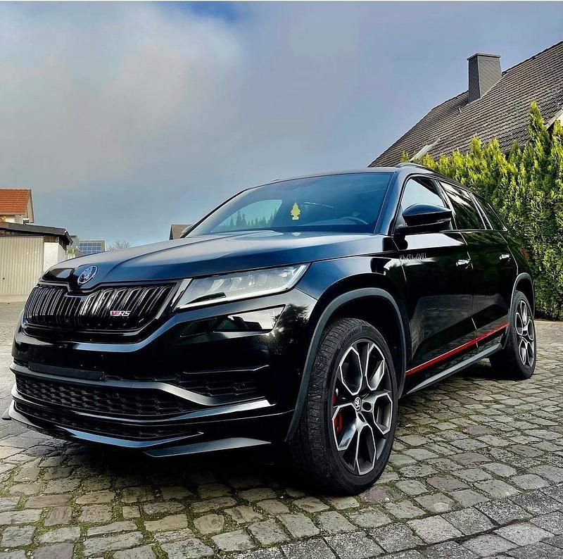 Blau Gebraucht 2019 Skoda Kodiaq RS SUV | 31.500 € (Teuer) - Bild 1/4