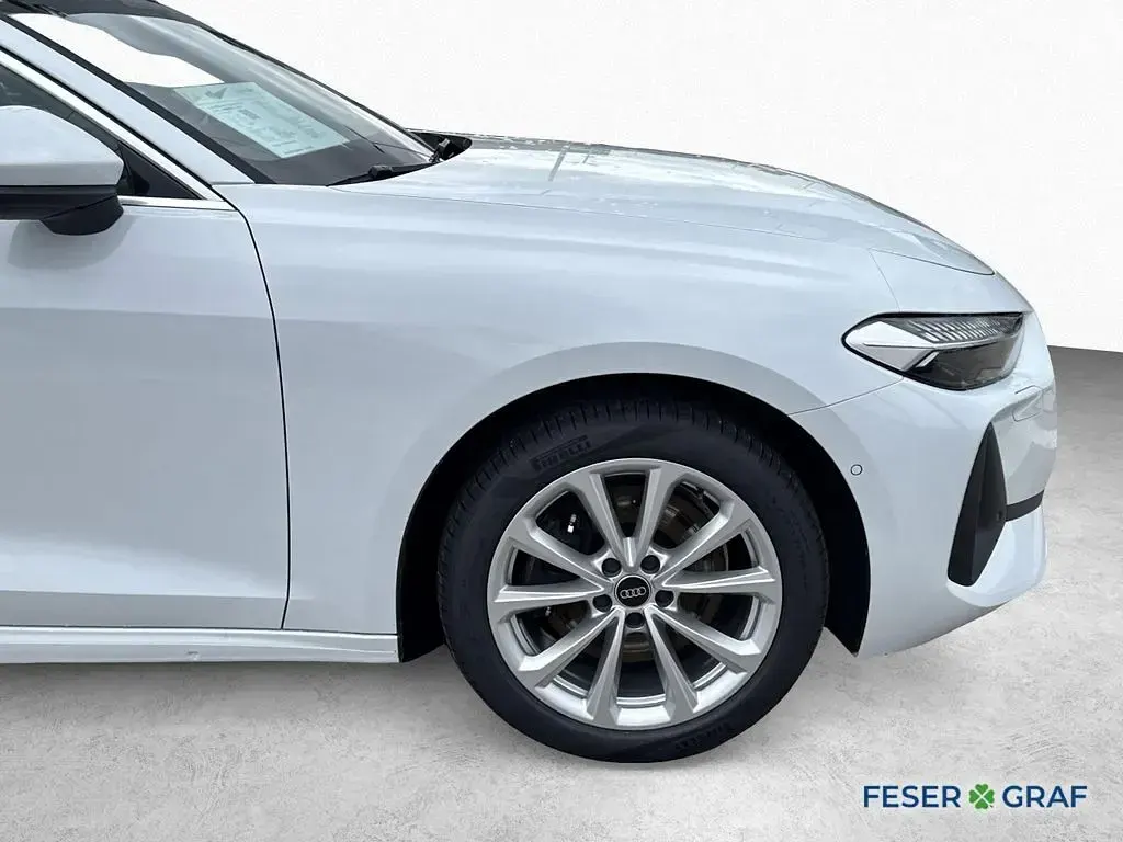 Gebraucht Audi A5 Sport 204 PS (150 kW) 2025 Gletscherweiß Kombi