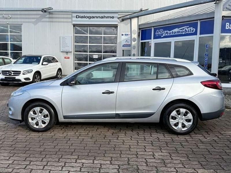 Gebraucht Renault Mégane III Expression 106 PS (77 kW) 2011 Grau Limousine