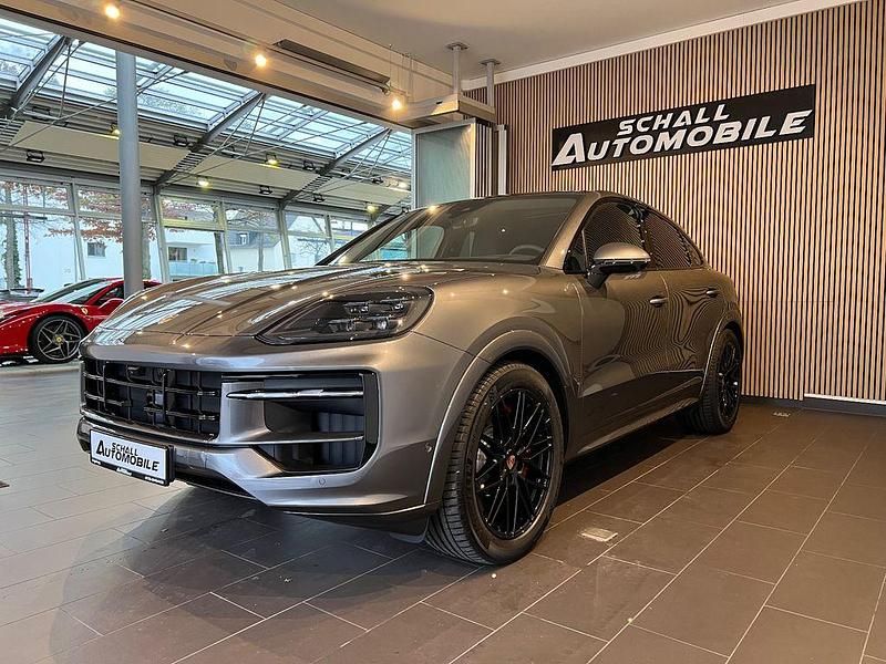 Grau Neu 2025 Porsche Cayenne Coupe GTS Coupé | 166.481 € (Fairer Preis) - Bild 1/4