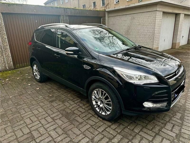 Gebraucht Ford Kuga Titanium 150 PS (110 kW) 2013 Schwarz SUV