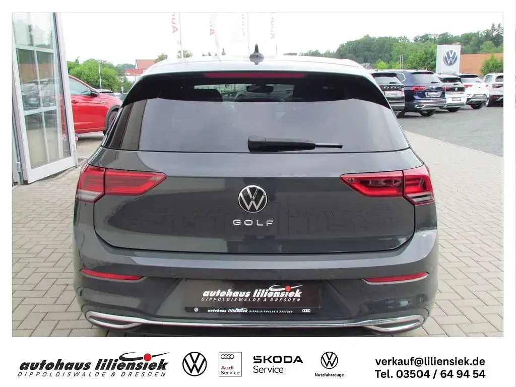 Gebraucht VW Golf VIII Active 131 PS (96 kW) 2023 Uranograu Limousine