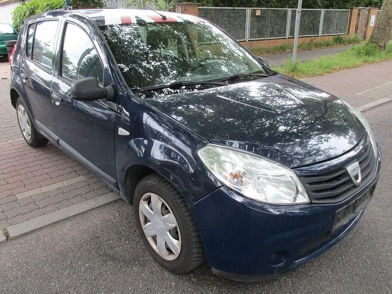 Blau Gebraucht 2010 Dacia Sandero Ambiance Kleinwagen | 950 € (Guter Preis) - Bild 1/4