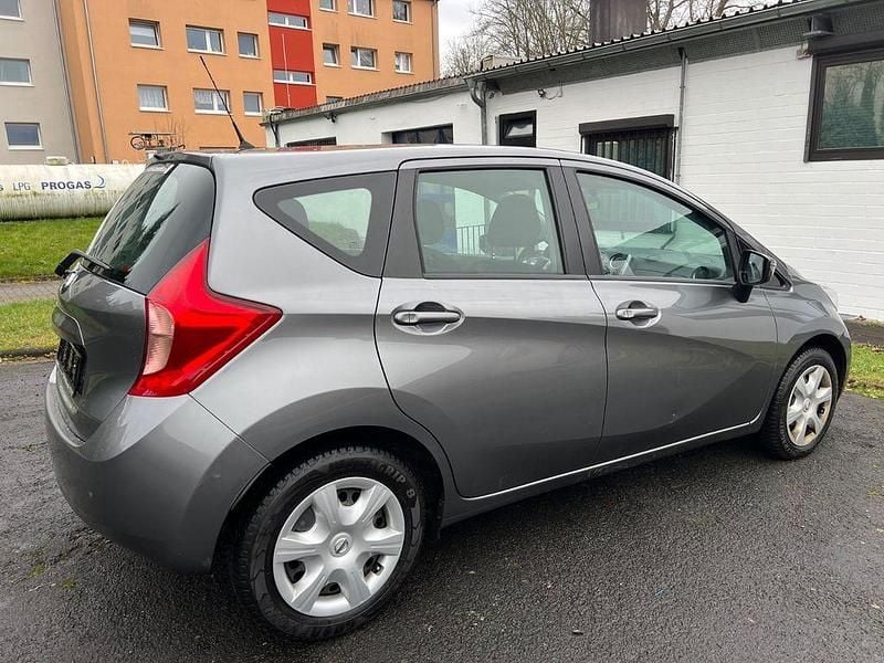 Gebraucht Nissan Note Visia 80 PS (58 kW) 2015 Grau Limousine