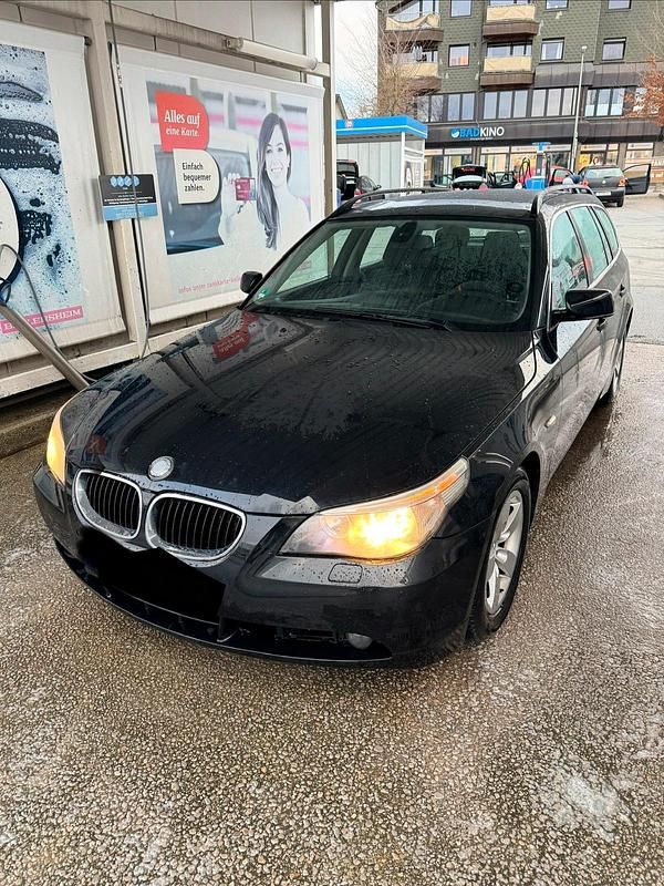Schwarz Gebraucht 2007 BMW 520 Kombi | 3.400 € (Guter Preis) - Bild 1/4