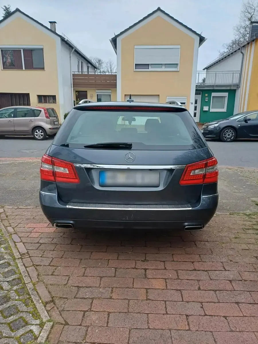 Occasion Mercedes E220 170 ch (125 kW) 2012 Andere farben Break