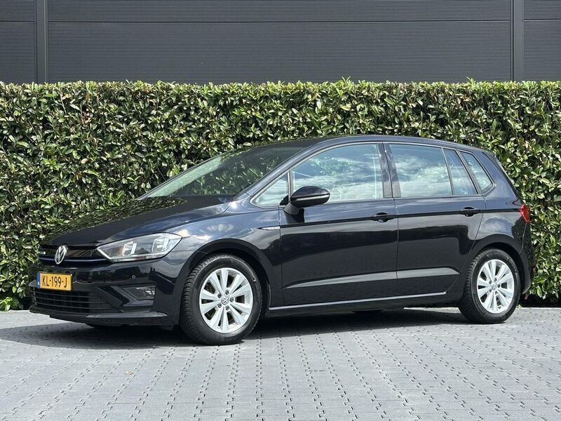 Schwarz Gebraucht 2016 VW Golf Sportsvan Van / Kleinbus | 12.950 € (Guter Preis) - Bild 1/4