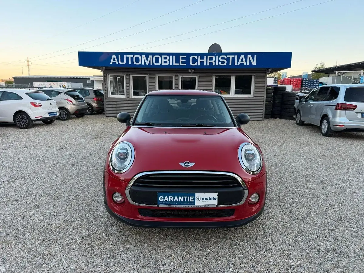 Usata Mini ONE 102 CV (75 kW) 2016 Rosso Utilitaria