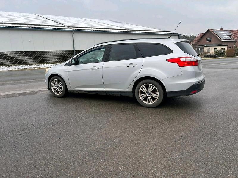 Gebraucht Ford Focus Titanium 150 PS (110 kW) 2012 Silber Kombi