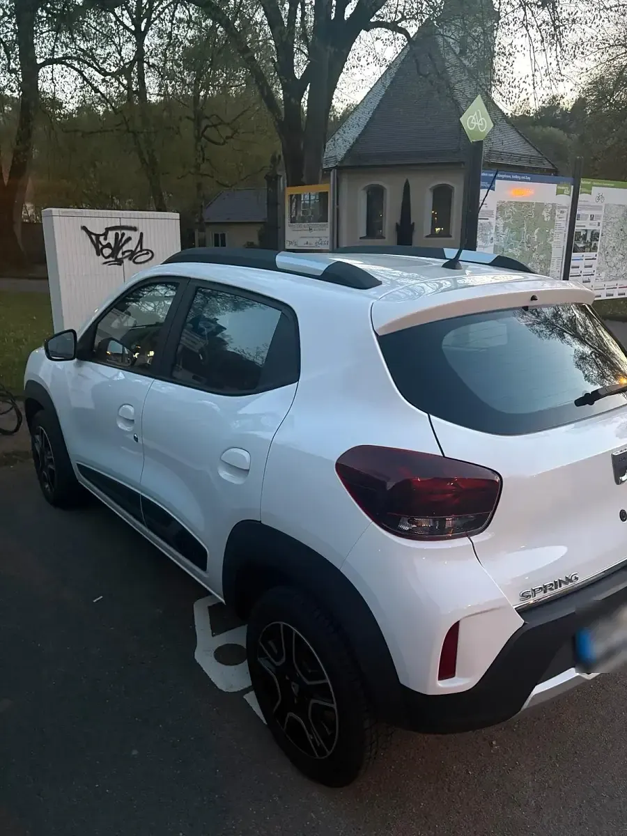 Gebraucht Dacia Spring 33 kW (45 PS) 2022 Weiß Kleinwagen