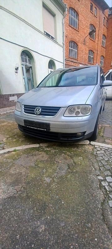 Grau Gebraucht 2006 VW Touran Van / Kleinbus | 1.500 € (Fairer Preis) - Bild 1/4