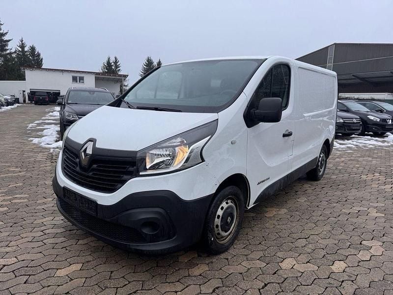 Weiß Gebraucht 2015 Renault Trafic Komfort Van / Kleinbus | 5.950 € (Guter Preis) - Bild 1/4