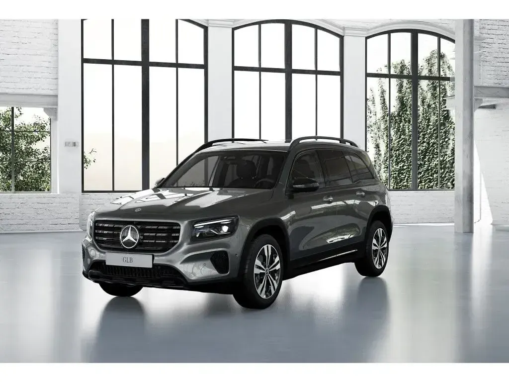Gebraucht Mercedes GLB180 Advanced Plus 116 PS (85 kW) 2025 Grau / mountaingrau SUV
