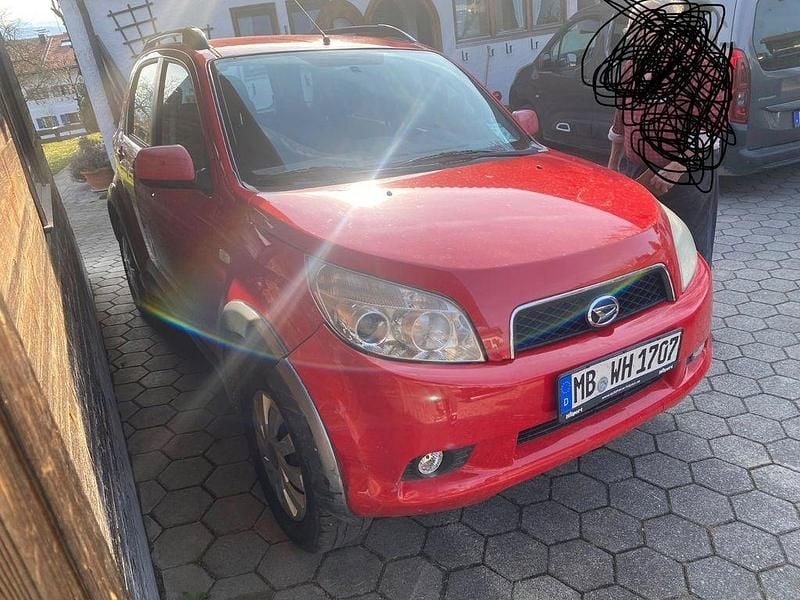 Gebraucht Daihatsu Terios 105 PS (77 kW) 2007 Rot SUV
