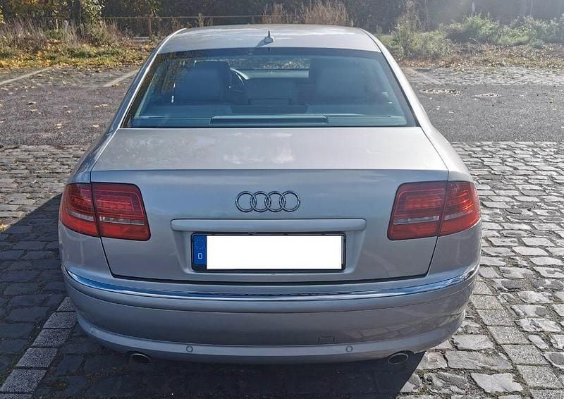Gebraucht Audi A8 Ambiente 326 PS (239 kW) 2009 Silber Limousine