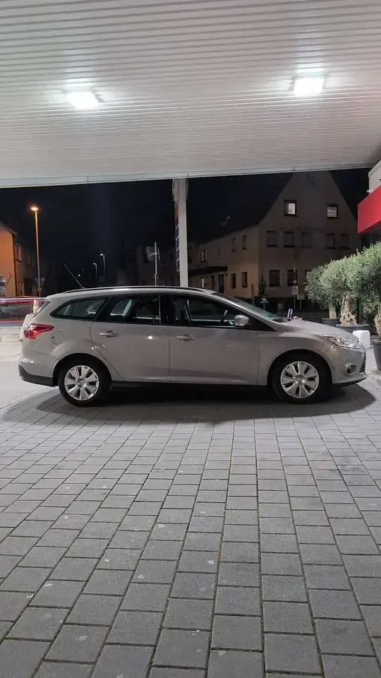 Gebraucht Ford Focus Trend 116 PS (85 kW) 2011 Kombi