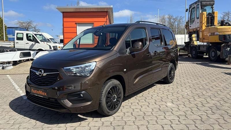 Braun Gebraucht 2020 Opel Combo Life XL Van / Kleinbus | 23.980 € (Teuer) - Bild 1/4