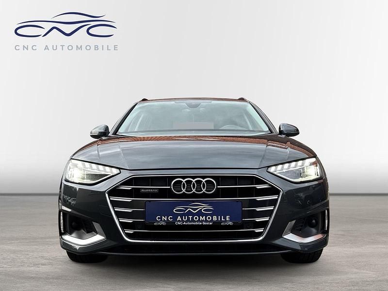 Gebraucht Audi A4 Advanced 204 PS (150 kW) 2021 Grau Kombi