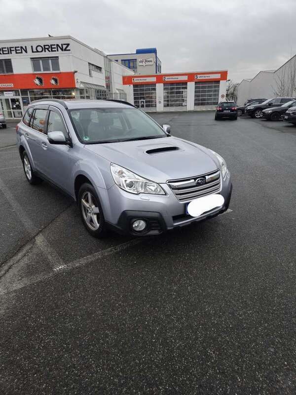Gebraucht 2013 Subaru Legacy Active Kombi | 5.300 € - Bild 1/4
